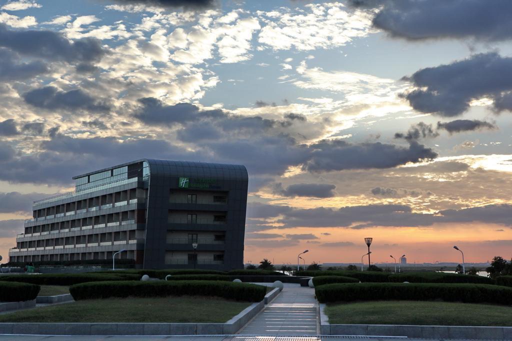 Holiday Inn Express Shanghai Nanhuizui Экстерьер фото