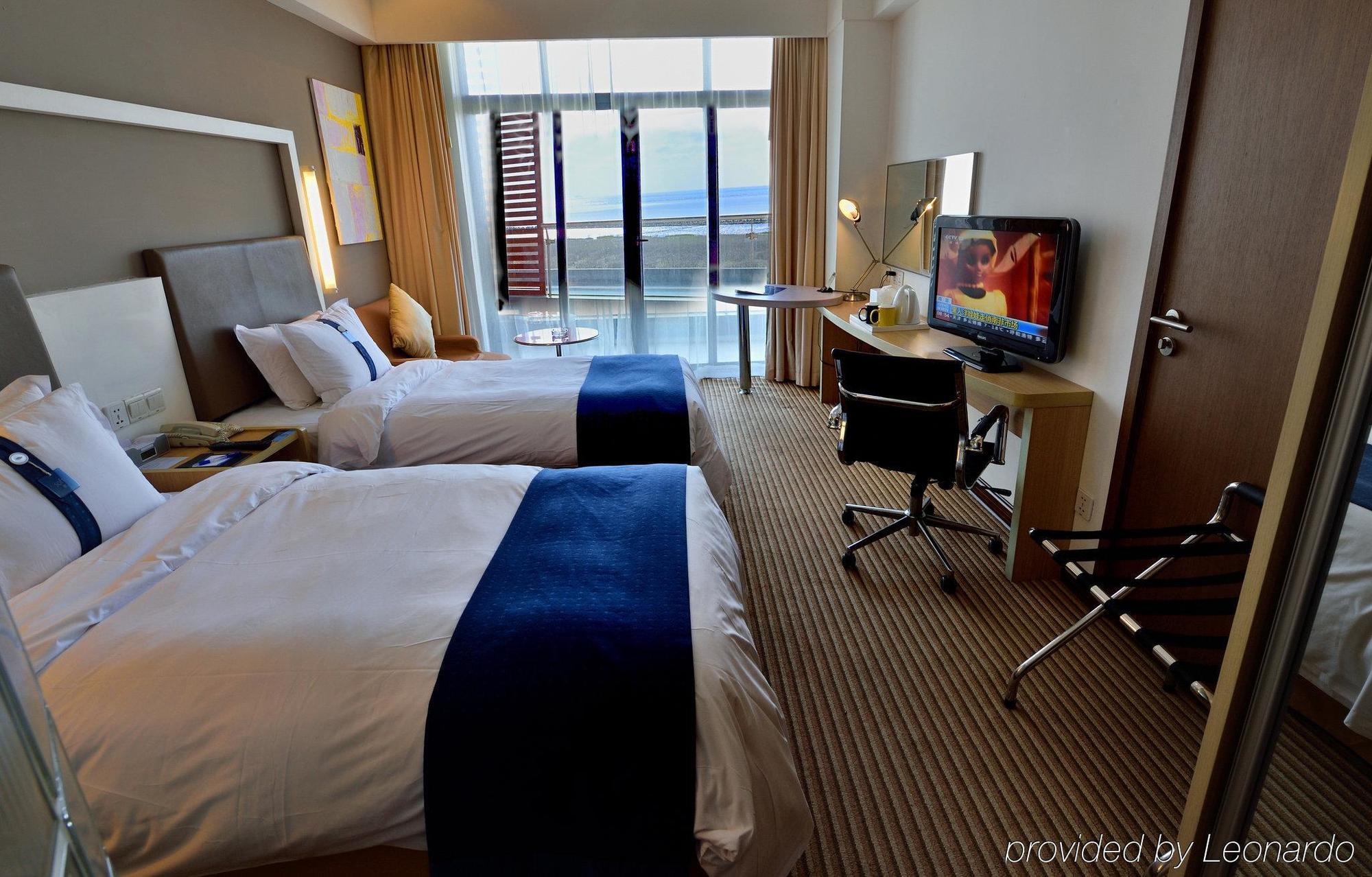 Holiday Inn Express Shanghai Nanhuizui Экстерьер фото